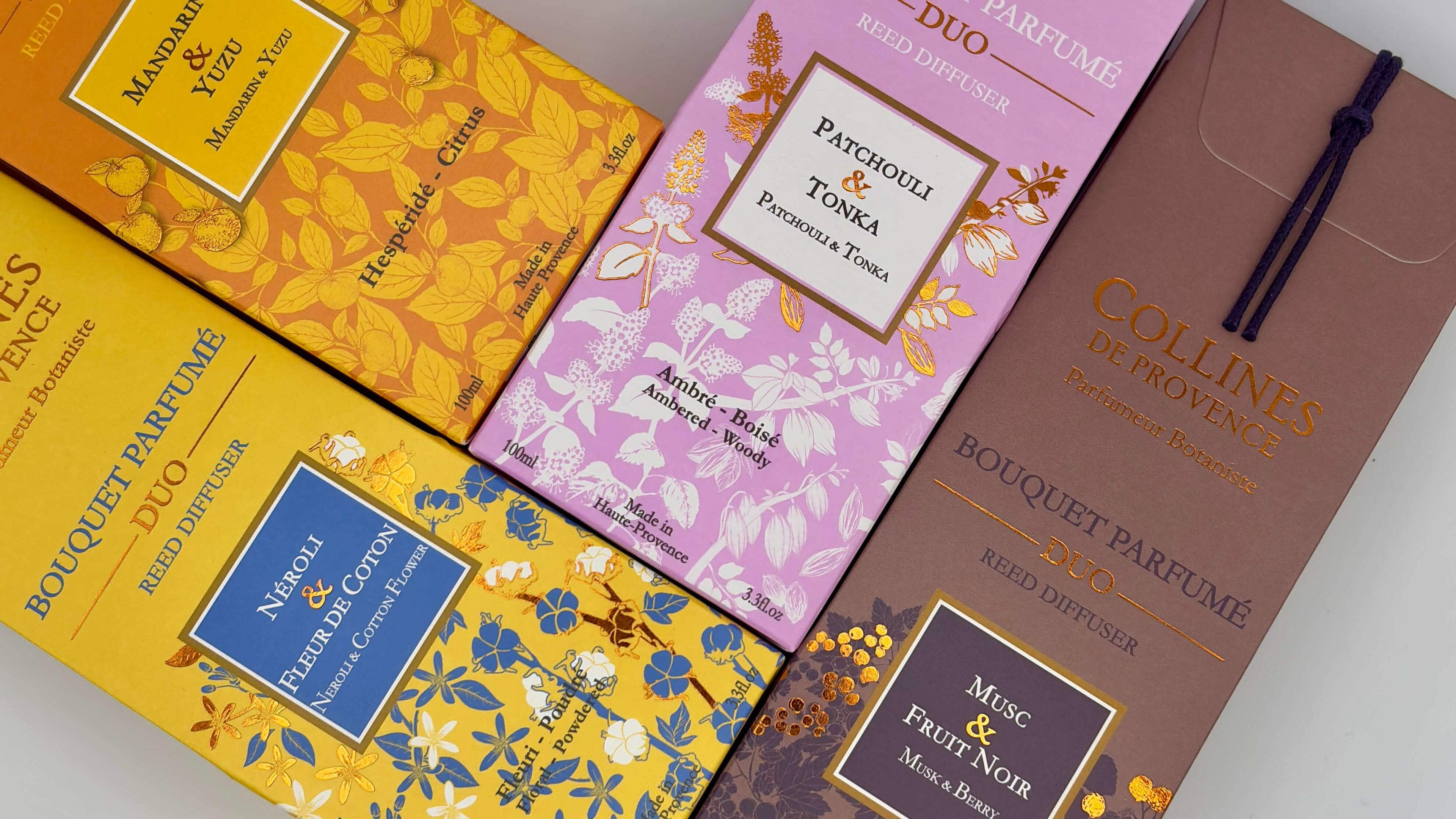Collection de bouquets parfumés avec tiges en rotin